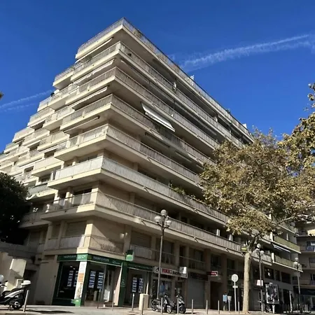 Lumineux, Calme Avec Parking Cannes